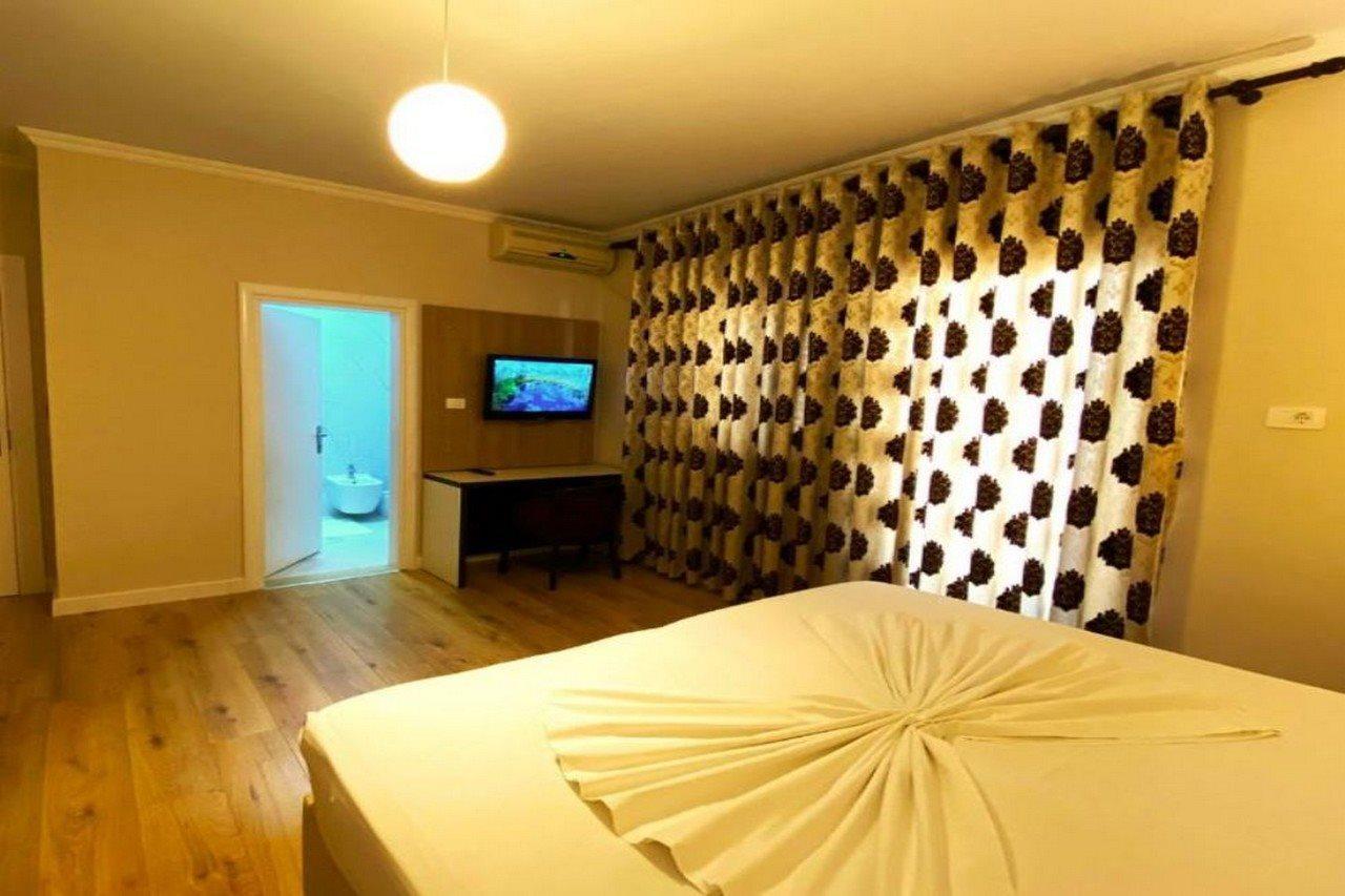 Hotel Vila E Arte City Center Tirana Kültér fotó